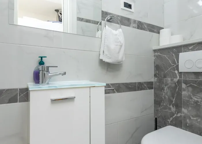 D Old Town Center * ザダル